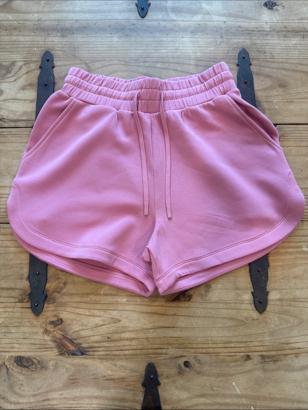 Varley Women’s Pink Drawstring Lounge Shorts